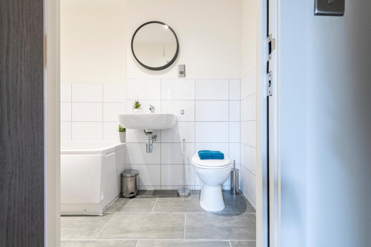 Stylish 2 Bed Apartment Close To City Bradford  Ngoại thất bức ảnh